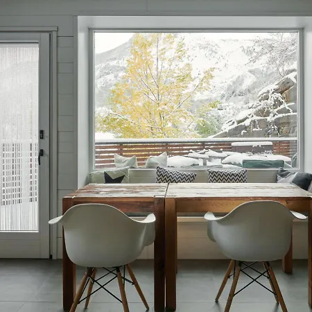 アパートホテル Tres Quinones