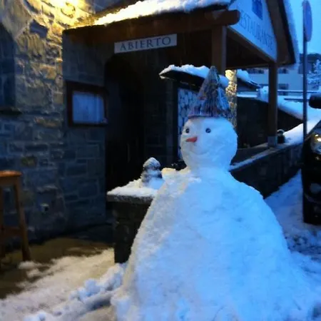 アパートホテル Tres Quinones