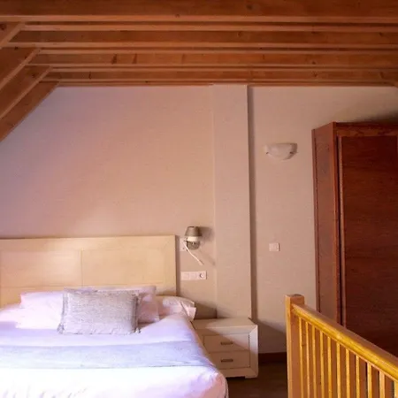 Aparthotel Tres Quinones