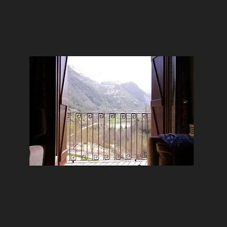 アパートホテル Tres Quinones サジェント・デ・ガジェゴ