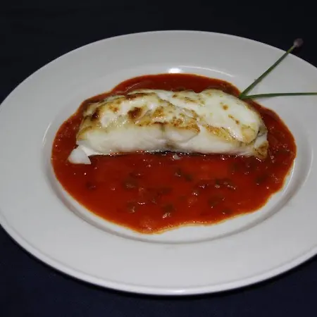 Aparthotel Tres Quinones 3*