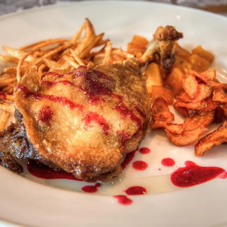 アパートホテル Tres Quinones 3*