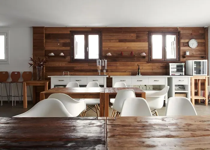 Apartahotel Tres Quiñones 3*