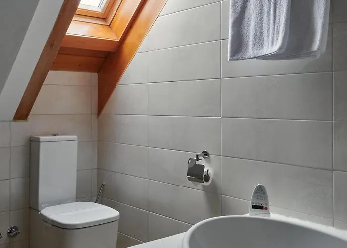 Tres Quiñones Apartahotel 3*