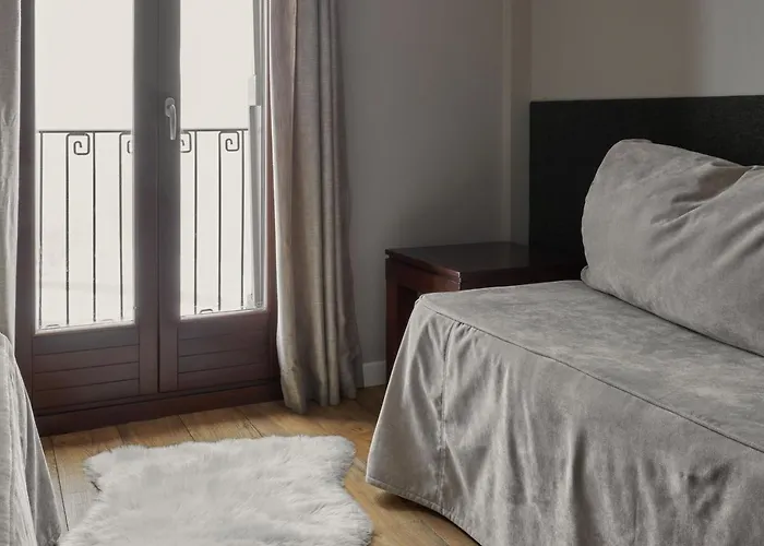 Tres Quiñones Apartahotel