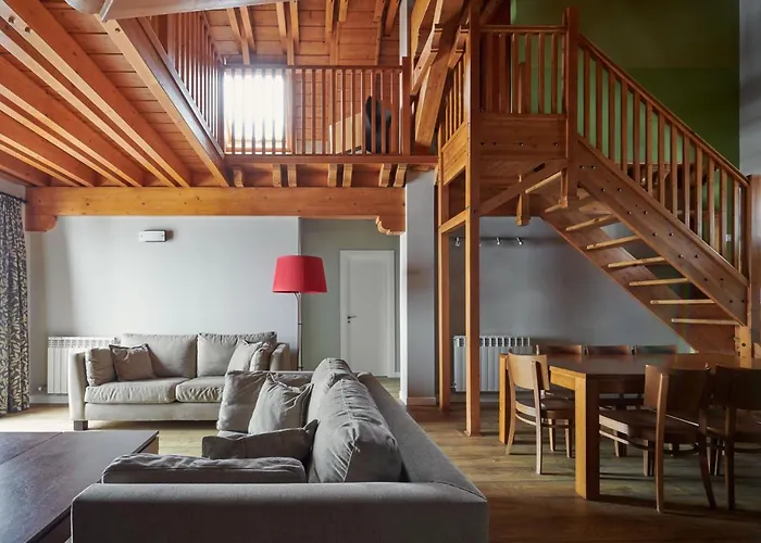 Tres Quiñones Apartahotel