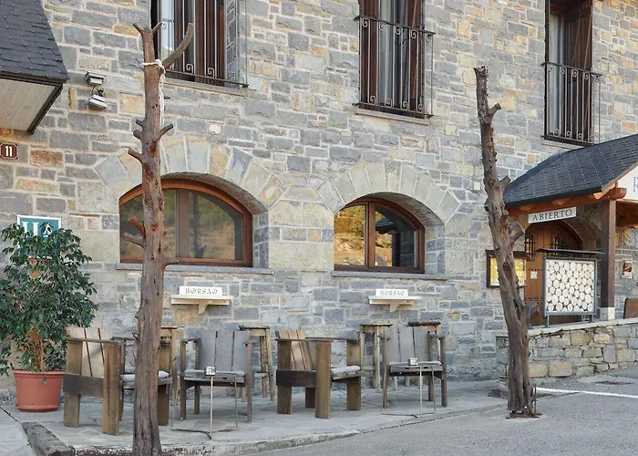 Tres Quiñones Apartahotel Sallent de Gállego