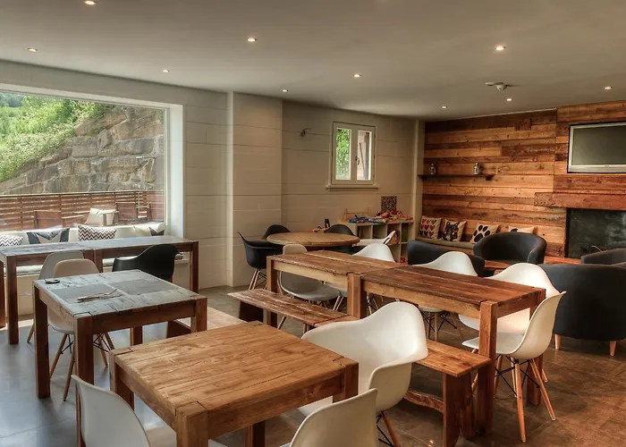 Apartahotel Tres Quiñones 3*