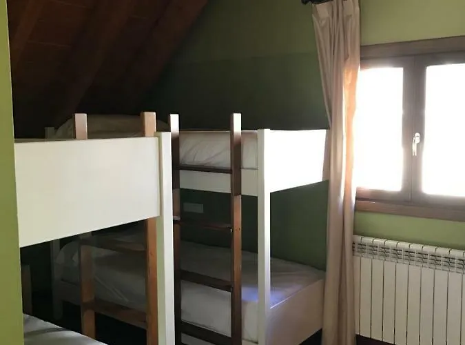 Tres Quiñones Apartahotel 3*