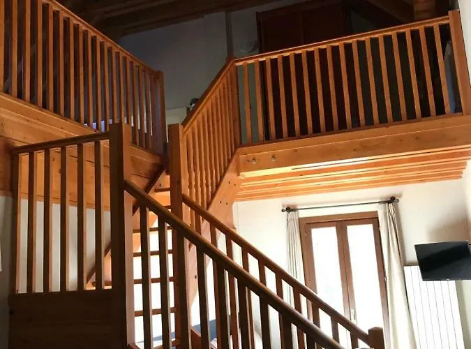 Apartahotel Tres Quiñones 3*